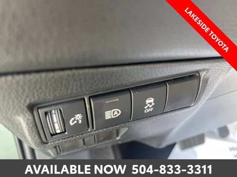 Certified 2026 Toyota Corolla Cross XLE FWD image 27