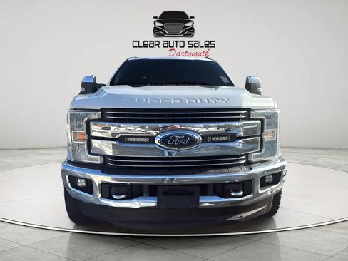Used 2017 Ford F250 Lariat w/ Lariat Ultimate Package AWD/4WD image 2