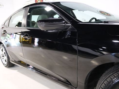 Used 2018 Honda Civic LX image 8