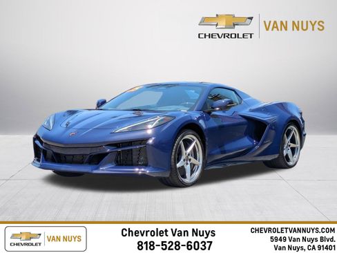 Used 2025 Chevrolet Corvette E-Ray AWD/4WD image 1