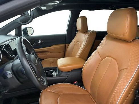 Used 2021 Chrysler Pacifica Pinnacle image 12