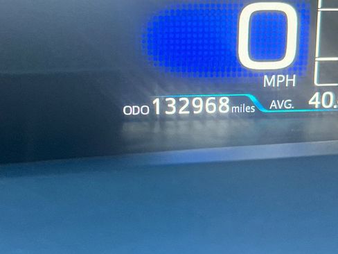 Used 2017 Toyota Prius Three image 30