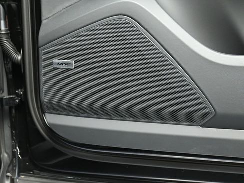 New 2026 Porsche Cayenne Turbo AWD/4WD image 31