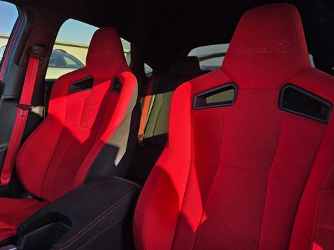 Used 2025 Honda Civic Type R image 14