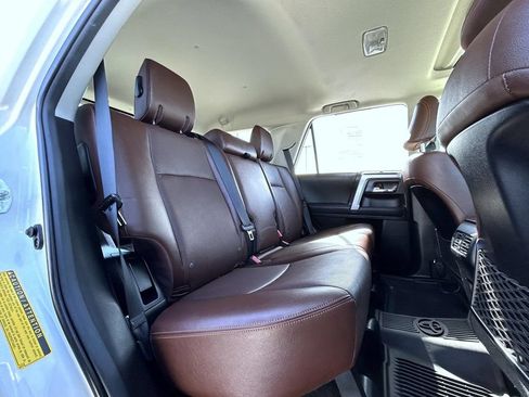 Used 2021 Toyota 4Runner Limited AWD/4WD image 18