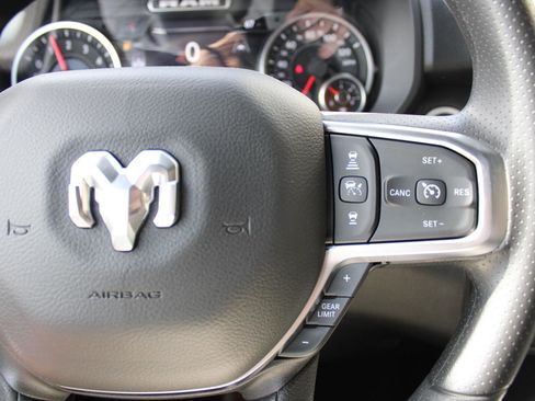 New 2026 RAM 1500 Express AWD/4WD image 16