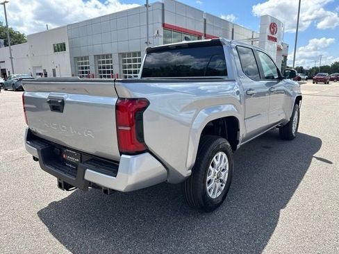 Used 2026 Toyota Tacoma 4x4 Double Cab image 12