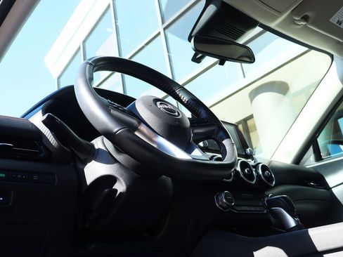 Used 2024 Nissan Sentra SR image 40