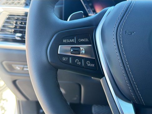 New 2026 BMW X5 xDrive40i w/ Parking Assistance Package image 37