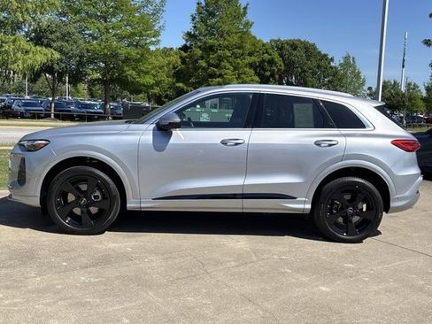Used 2025 Audi Q5 Premium Plus AWD/4WD image 12