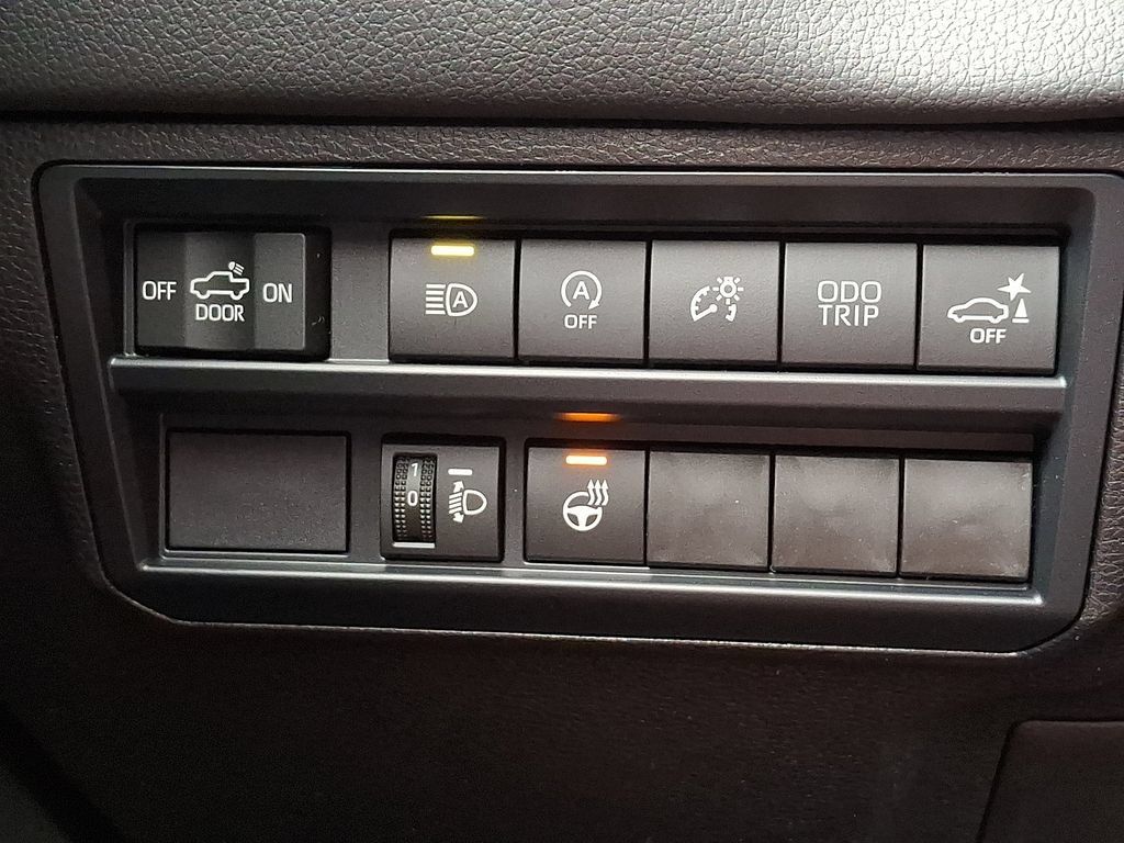 Certified 2026 Toyota Tundra Limited AWD/4WD image 21