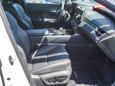 Used 2024 Lexus RX 350 w/ Convenience Package image 12