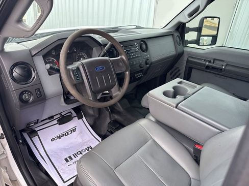 Used 2012 Ford F450 XL w/ PWR Equipment Group image 12