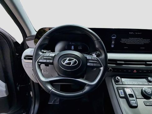 Used 2023 Hyundai Palisade SEL FWD image 11