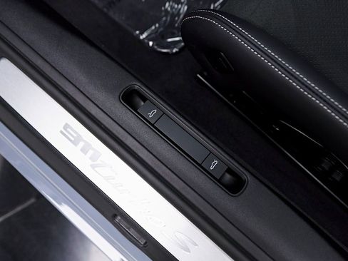 Used 2024 Porsche 911 Turbo S image 36