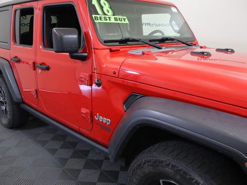 Used 2018 Jeep Wrangler Unlimited Sport S AWD/4WD image 4