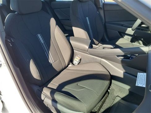 New 2026 Hyundai Elantra Sport image 17