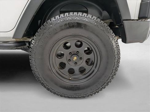 Used 2016 Jeep Wrangler Unlimited Sport w/ Connectivity Group image 21