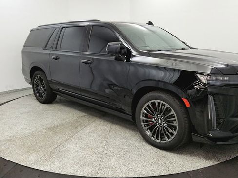 Used 2023 Cadillac Escalade ESV V w/ Heavy-Duty Trailer Package image 7