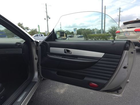 Used 2005 Ford Thunderbird RWD image 13