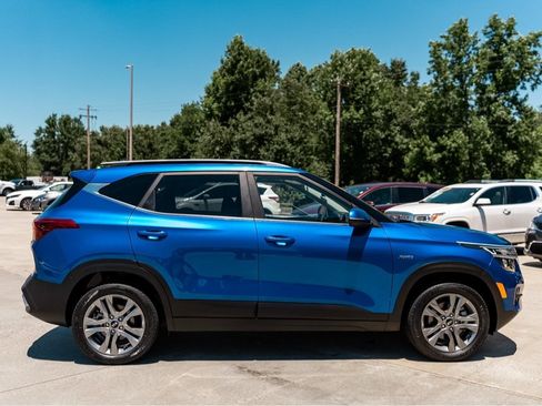 Used 2021 Kia Seltos S AWD/4WD image 6