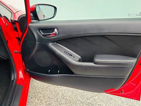 Used 2016 Kia Forte LX image 24