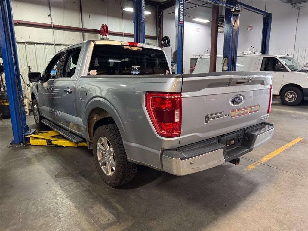 Used 2021 Ford F150 XLT w/ Equipment Group 302A High RWD image 4