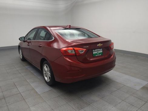 Used 2018 Chevrolet Cruze LT w/ Convenience Package FWD image 5