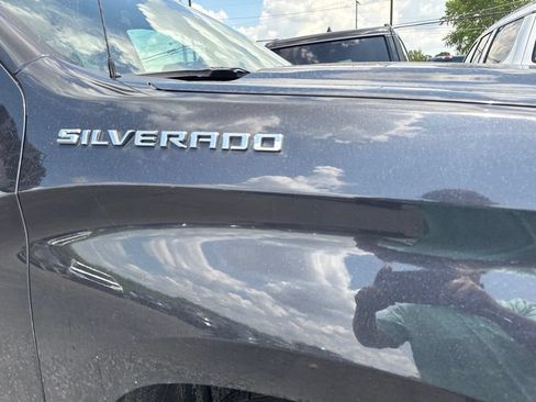 Used 2022 Chevrolet Silverado 1500 LT AWD/4WD image 31