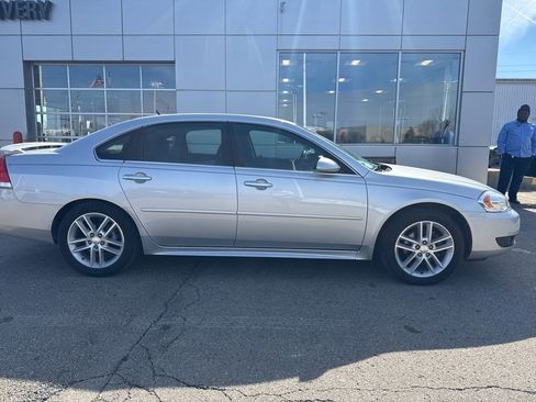 Used 2012 Chevrolet Impala LTZ image 2