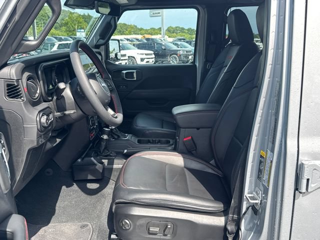 Used 2024 Jeep Wrangler Unlimited Rubicon AWD/4WD image 17