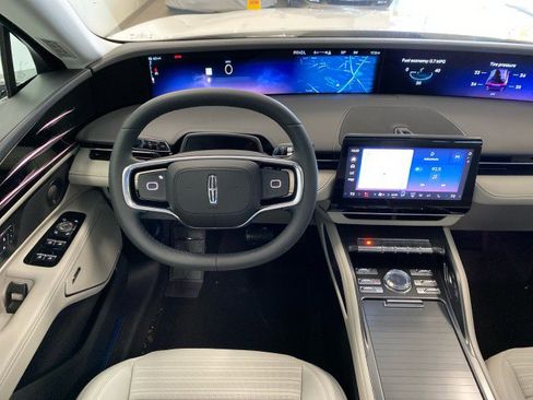 New 2026 Lincoln Nautilus Reserve image 11