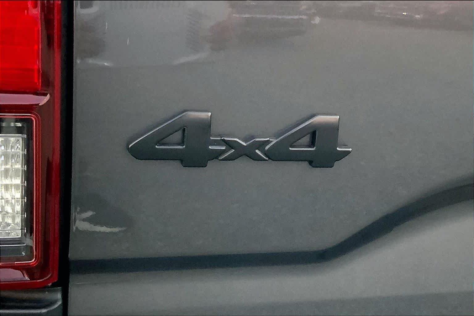Used 2023 Toyota Tacoma SR5 AWD/4WD image 28