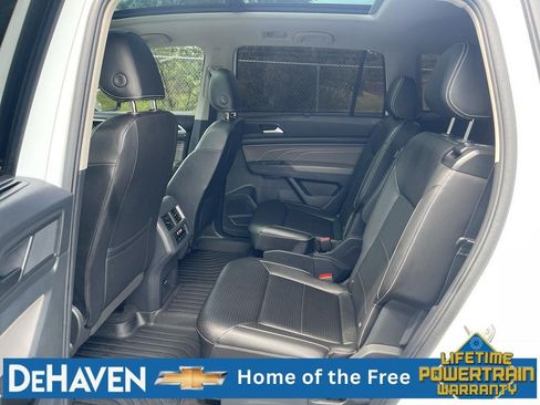 Used 2023 Volkswagen Atlas SEL R-Line AWD/4WD image 24