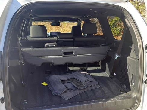 Used 2023 Lexus GX 460 Premium image 28