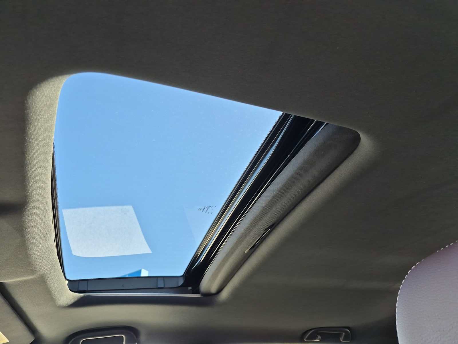 Certified 2025 Honda Passport EX-L image 19