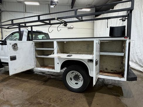Used 2018 Ford F450 XL w/ Power Equipment Group RWD image 5