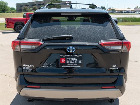 Used 2023 Toyota RAV4 SE w/ Convenience Package AWD/4WD image 26