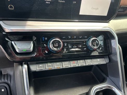 Used 2023 GMC Sierra 1500 Denali Ultimate AWD/4WD image 26
