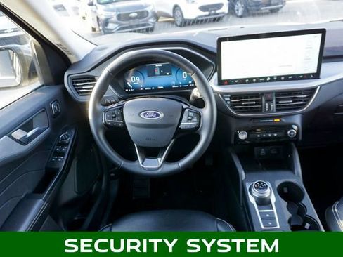 Used 2025 Ford Escape Platinum image 10