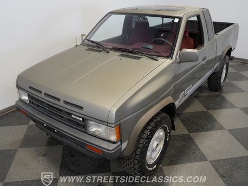 Used 1989 Nissan Pickup 4x4 King Cab V6 image 20