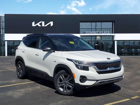 Certified 2021 Kia Seltos S AWD/4WD image 1