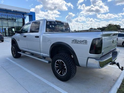 Used 2017 RAM 2500 Tradesman w/ Chrome Appearance Group AWD/4WD image 6
