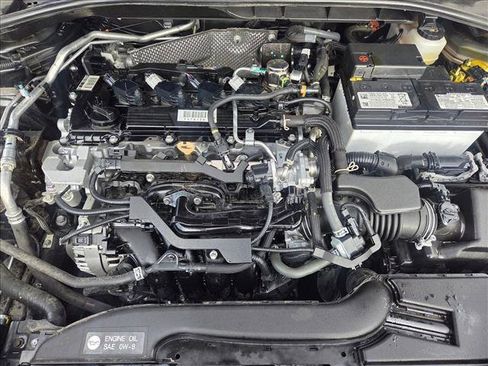 Certified 2024 Toyota Corolla Cross XLE image 22