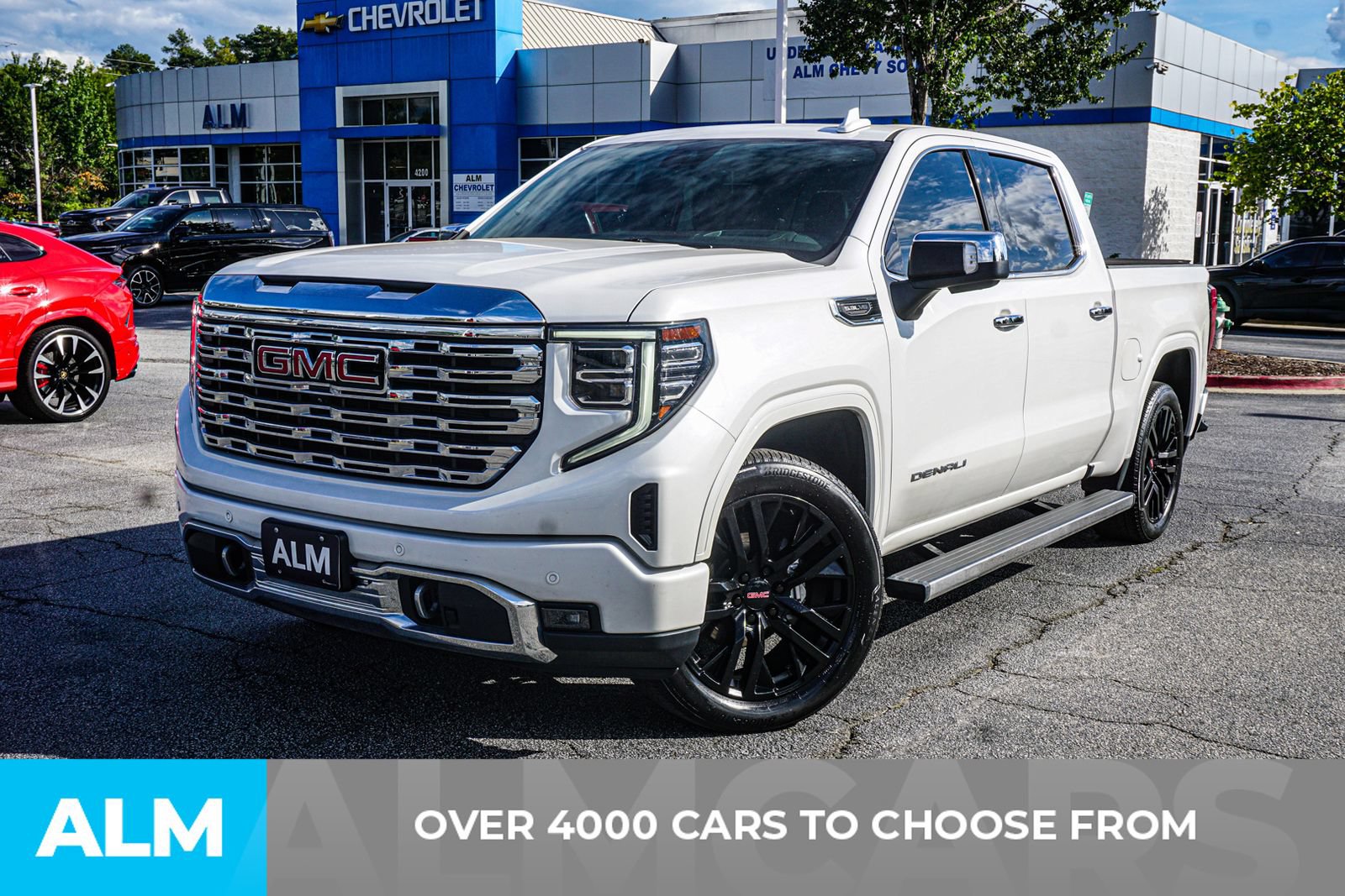 Used 2022 GMC Sierra 1500 Denali w/ Denali Reserve Package AWD/4WD image 2