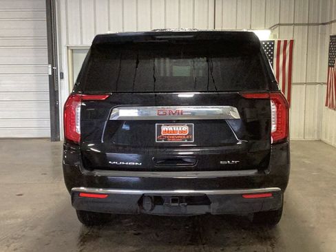 Used 2024 GMC Yukon XL SLT w/ SLT Luxury Package image 4