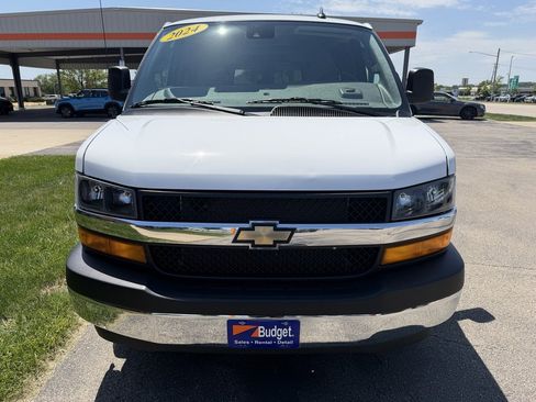 Used 2024 Chevrolet Express 3500 LT w/ LT Preferred Equipment Group RWD image 7