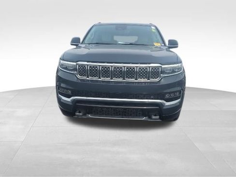 Used 2023 Jeep Grand Wagoneer L Series II w/ Convenience Group III image 2