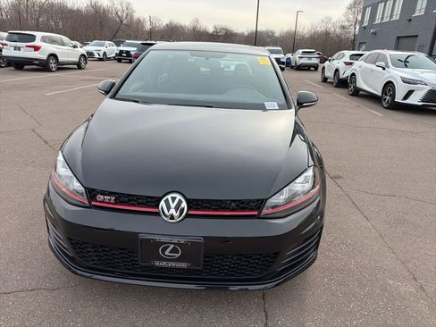 Used 2017 Volkswagen GTI Sport image 8