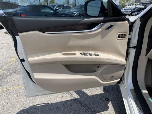 Used 2016 Maserati Ghibli RWD image 15